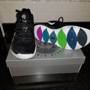 Kyrie 5's
